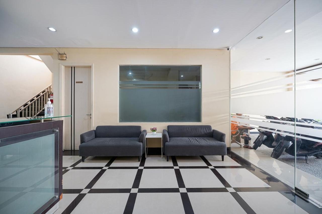 Multi 88 Syariah Hotel Jakarta Exterior photo